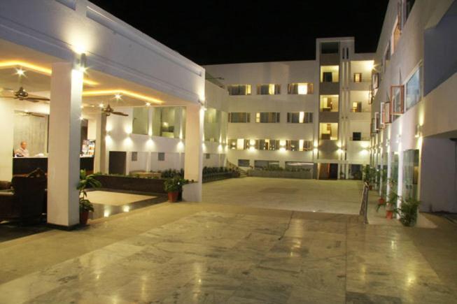 Alka Hotel Udajpur Exteriér fotografie